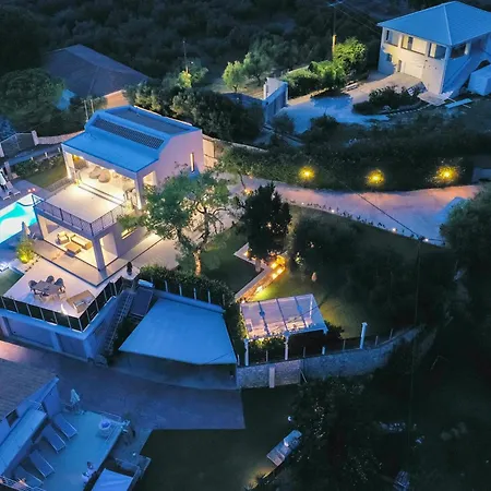 Villa Nick Art