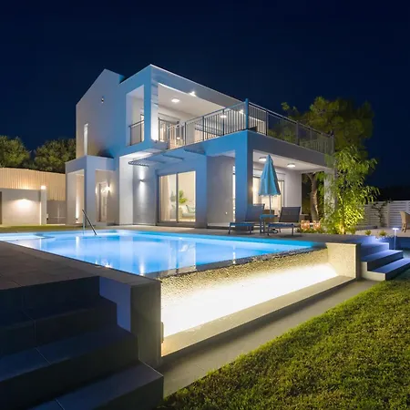 Villa Nick Art
